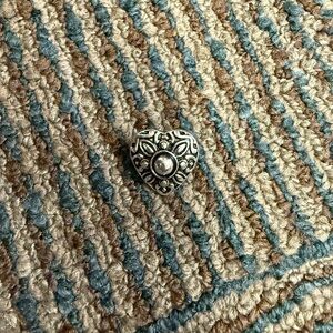 Urban Outfitters Silver Heart Brooch